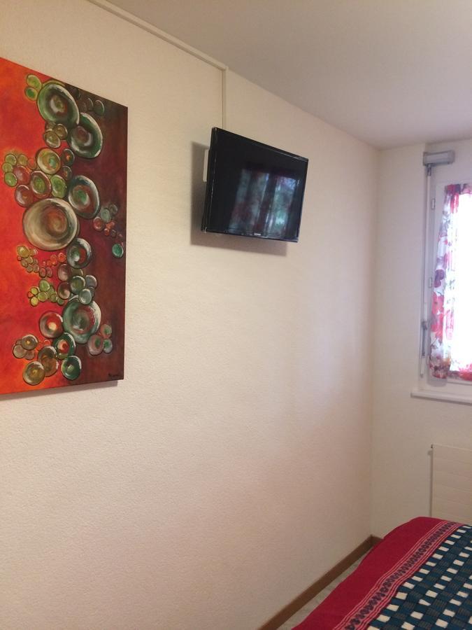 Bed and Breakfast Mona'S Sleep & Go Buren  Exterior foto